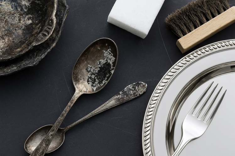 تمیز کردن نقره و خوردگی گالوانیکی